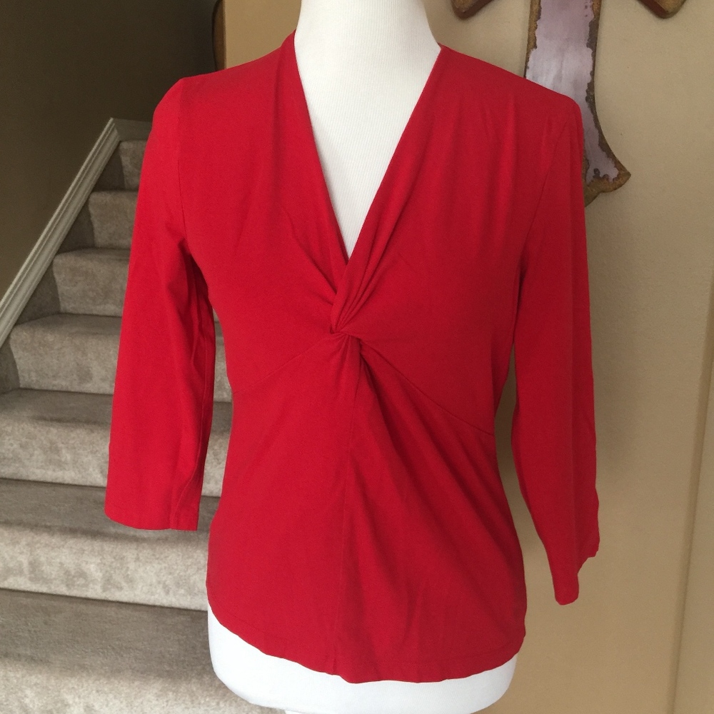 Red Twist Jones New York Top